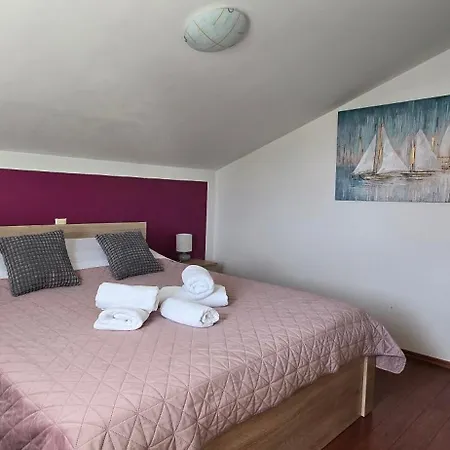 Nane Apartman *