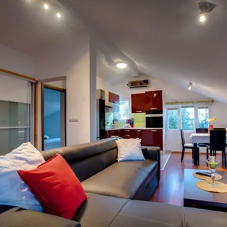 Apartment Nane Banjol