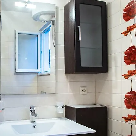Nane Apartman