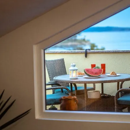 Nane Apartman Banjol