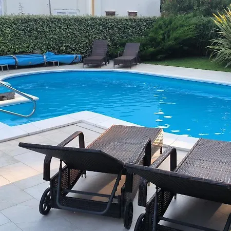 Nane Apartman Banjol
