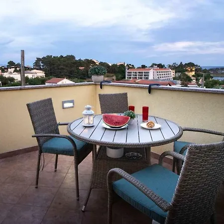Apartman Nane *